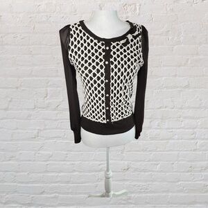 Brown & white vintage style sweater